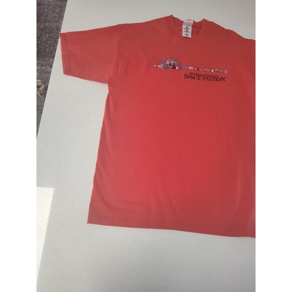 International Space Station Fruit of the Loom T-shirt Embroidered Red Size Large - Picture 4 of 11